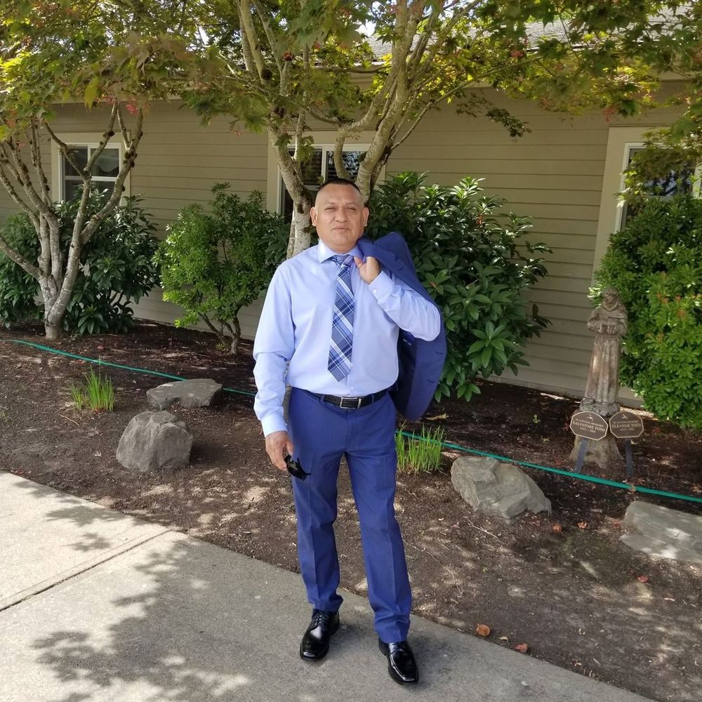 Meet your Posher, Carlos